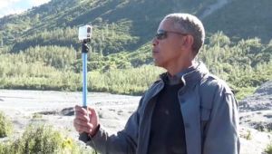obama-selfie-stick